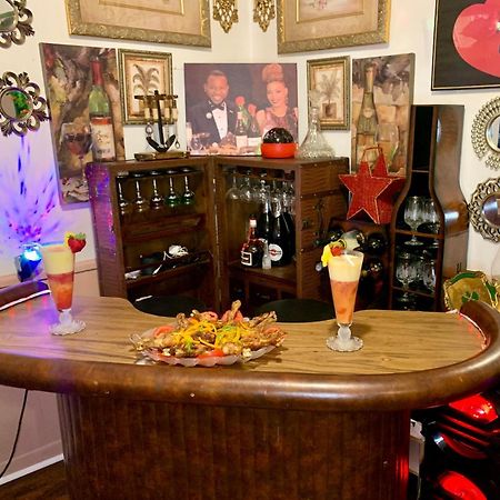 Ambassador Luxury Room 詹姆斯敦 外观 照片